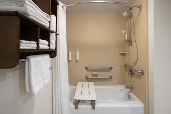 Room, 1 King Bed, Mobility Accessible, Microwave