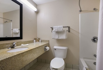 Suite, 1 King Bed, Non Smoking
