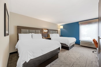 Standard Room, 2 Queen Beds (Communications, Accessible Tub)