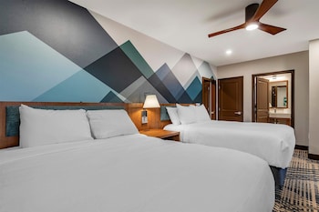 3 BEDROOM 2 KING 2 QUEEN PRESIDENTIAL SUITE