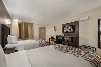 Deluxe Room, 2 Double Beds, Non Smoking