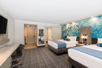 Room, 2 Queen Beds, Non Smoking
