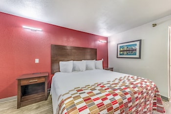 Deluxe Room, 1 King Bed, Accessible (Roll-In Shower, Smoke Free)