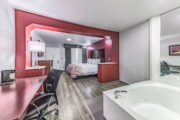 Superior Room, 1 King Bed, Jetted Tub (Smoke Free)