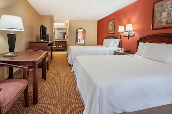 Room, 2 Queen Beds, Mobility Accessible, Non Smoking
