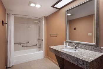 Room, 1 King Bed, Mobility Accessible, Non Smoking