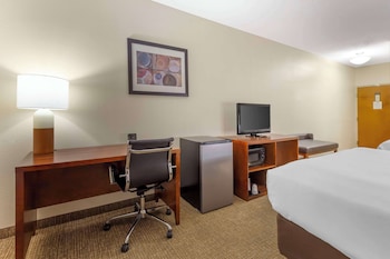Standard Room, 2 Queen Beds, Non Smoking