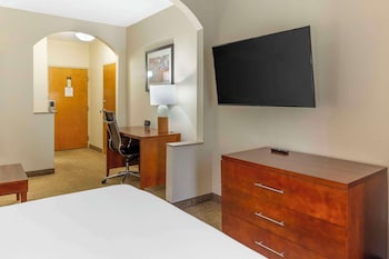 Suite, 1 King Bed, Accessible, Non Smoking