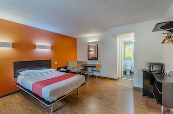 Standard Room, 1 Double Bed, Smoking, Refrigerator & Microwave