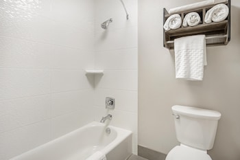 Standard Room, 2 Queen Beds, Non Smoking, Refrigerator & Microwave (with Sofabed)
