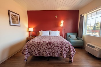 Room, 1 King Bed, Non Smoking