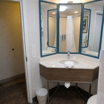 Room, 2 Queen Beds, Non Smoking
