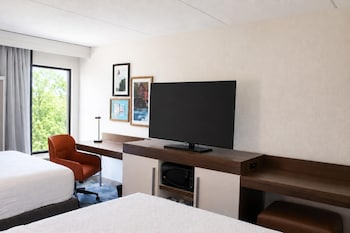 Room, 2 Queen Beds, Non Smoking