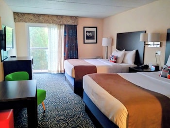Deluxe Room, 2 Queen Beds