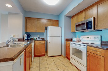 Suite, 3 Bedrooms