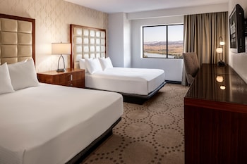North Tower Deluxe, Pet Stay, 2 Queens, Non-Smoking