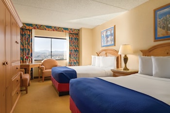 Central Tower, Pet Stay, River View, 2 Doubles, Non-Smoking