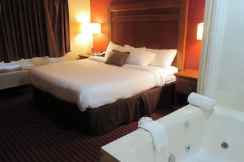 Suite, 1 King Bed, Non Smoking
