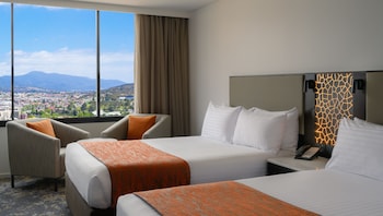 Superior Twin Room, City Side
