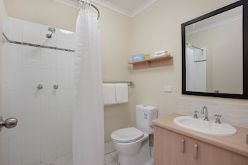 Suite, 1 Queen Bed, Jetted Tub