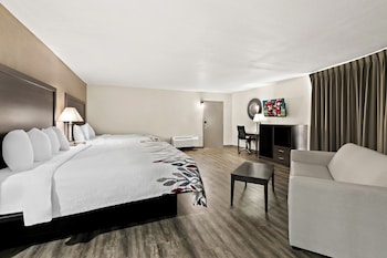 Suite, Non Smoking (2 King Beds)
