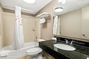 Deluxe Room, 2 Queen Beds, Smoking