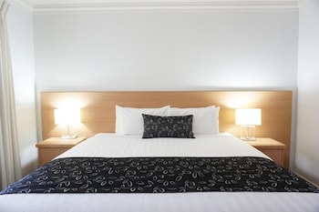 One Bedroom Apartment