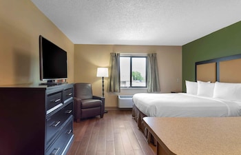 Studio, 1 Queen Bed, Non Smoking