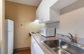 Studio, 1 Queen Bed, Non Smoking