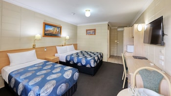 Deluxe Room, Non Smoking, Balcony (Deluxe Queen+Single)