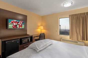 Deluxe Room, 1 King Bed (Smoke Free)