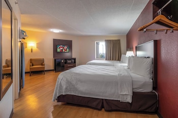 Deluxe Room, 2 Queen Beds (Smoke Free)