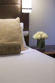 Riverview Spa Suite