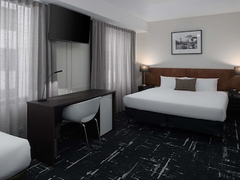 Superior Family Room, 1 King Bed & 1 Twin Bed