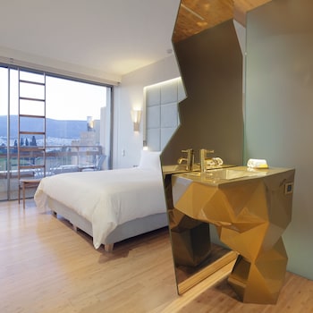 Superior Plus Room