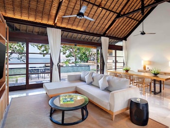 Villa, 2 Bedrooms, Beachfront
