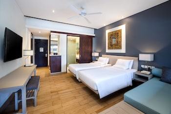 Deluxe Room, 2 Single Beds (Garden Wing)