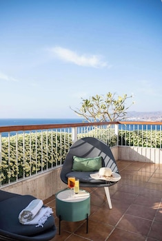 Terrace Room