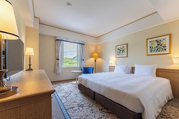 Double Room (Symphony)