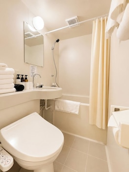 Standard Twin Room, Smoking