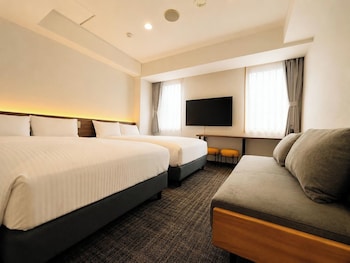 Standard Twin Room, Smoking