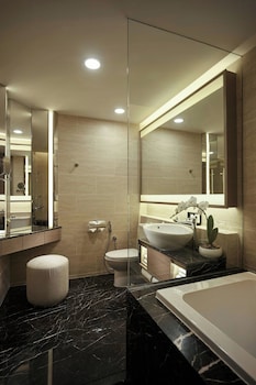 Deluxe Room, 1 King Bed