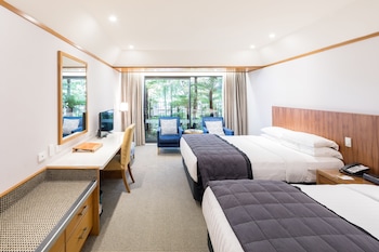 Premium Twin Room, 2 Queen Beds
