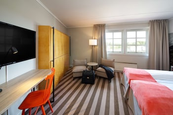 Family Room (Standard Four)
