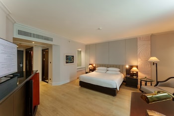 Premier Corner Double Room