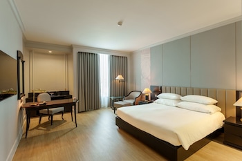 Premier Deluxe Double Room
