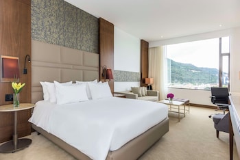 Superior Room (Extra Bed 3 adults)