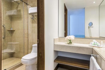 Superior Room (Extra Bed 3 adults)