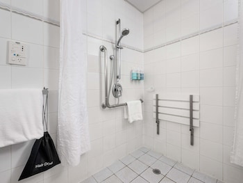 Room, 1 King Bed, Accessible, City View