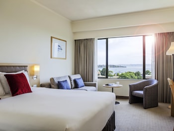 Room, 1 King Bed, City View